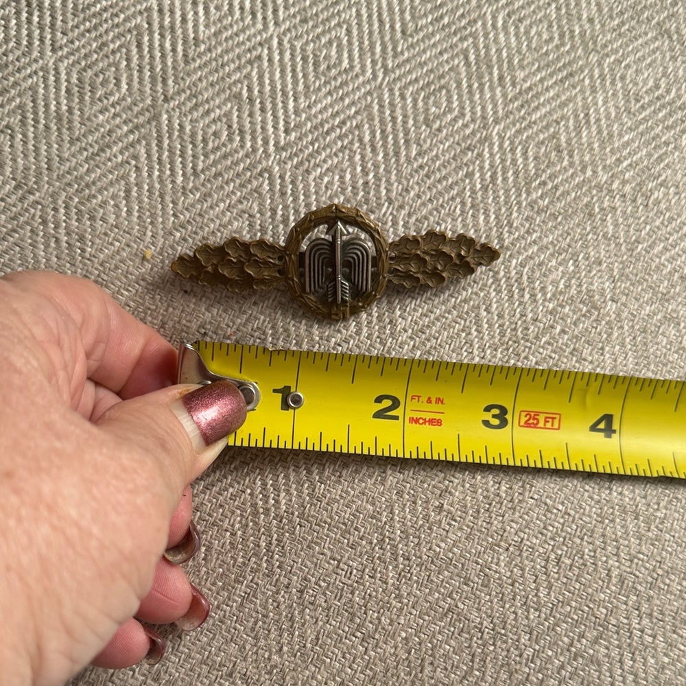 Short Range Bomber Fighter Clasp Pin Back - Picture 4 of 4
